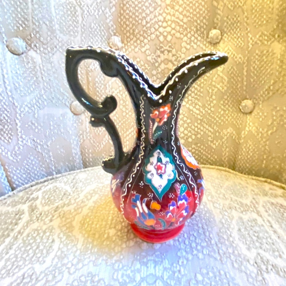 NWOT Beautiful Turkish pottery pitcher/vase